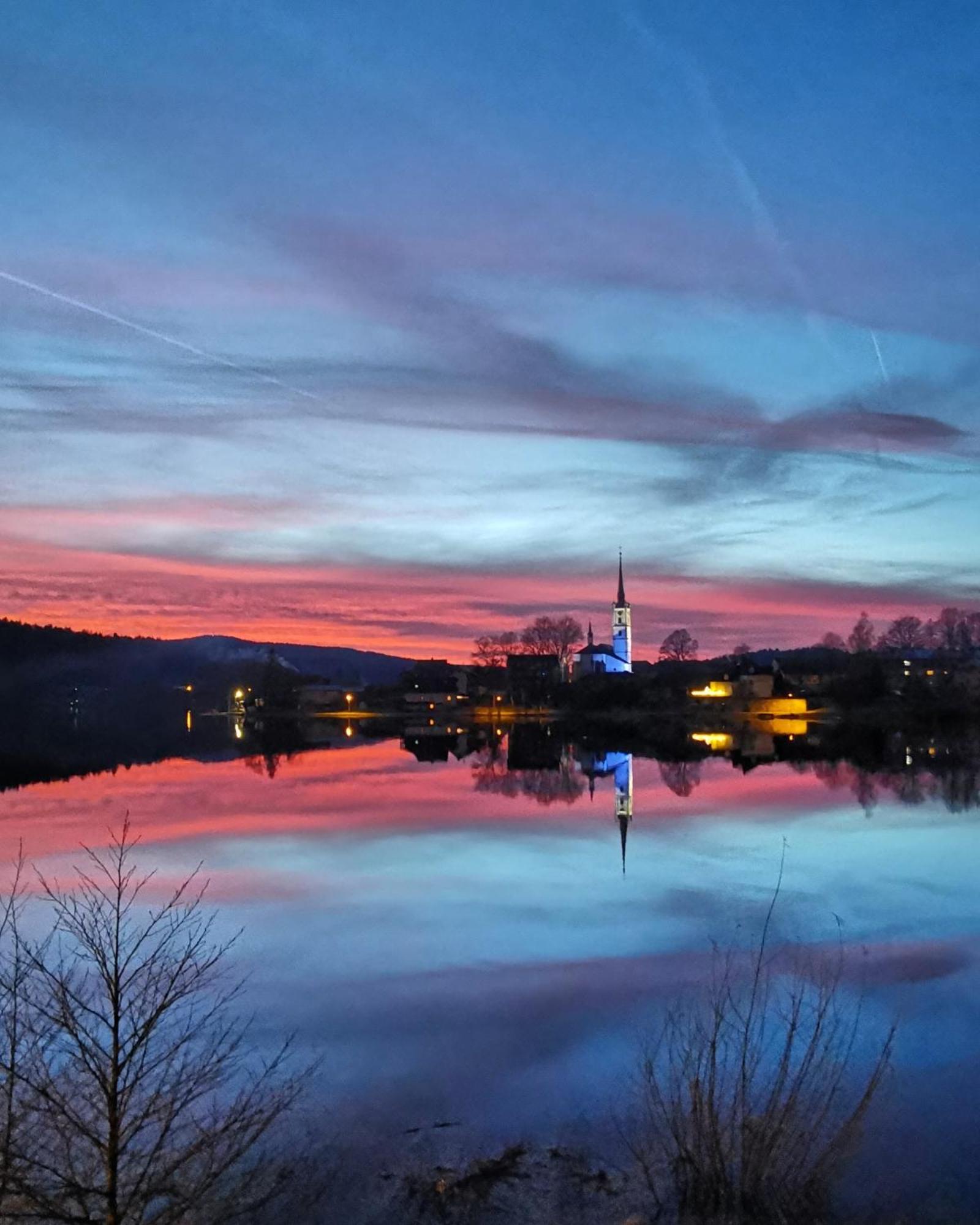 S Terasou A Vyhledem Na Jezero Lipno Apartament *